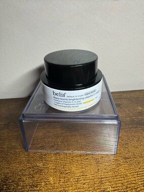 belif
 
Aqua Bomb Brightening Vitamin C Cream